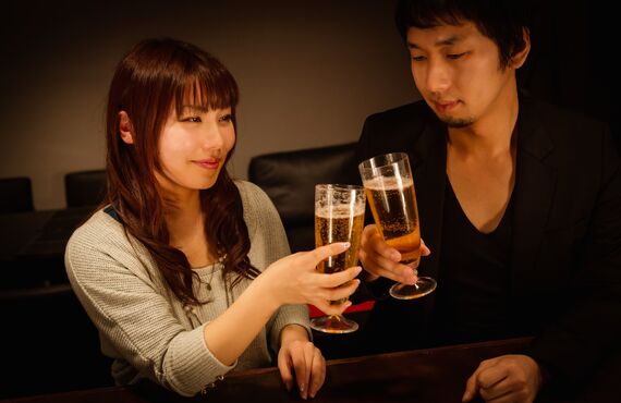 栄でデートを楽しんだ後にカラオケバーをご利用されるならお越しください