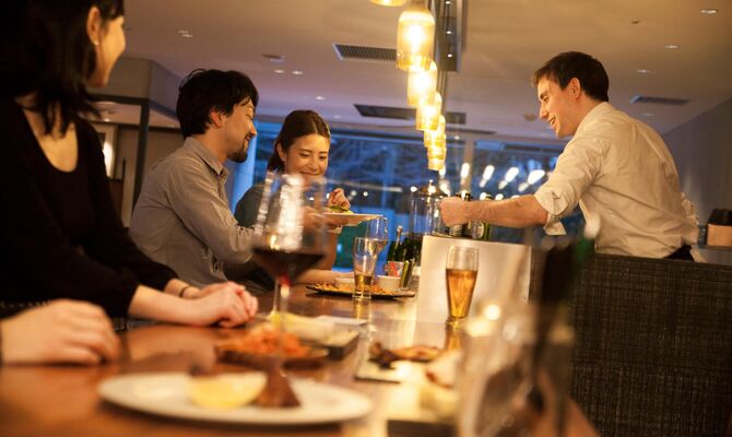 落ち着いた店内