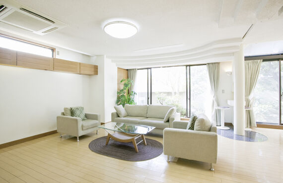 女性でも気軽に楽しめる！【栄のカラオケバーMusic Bar Rutile】